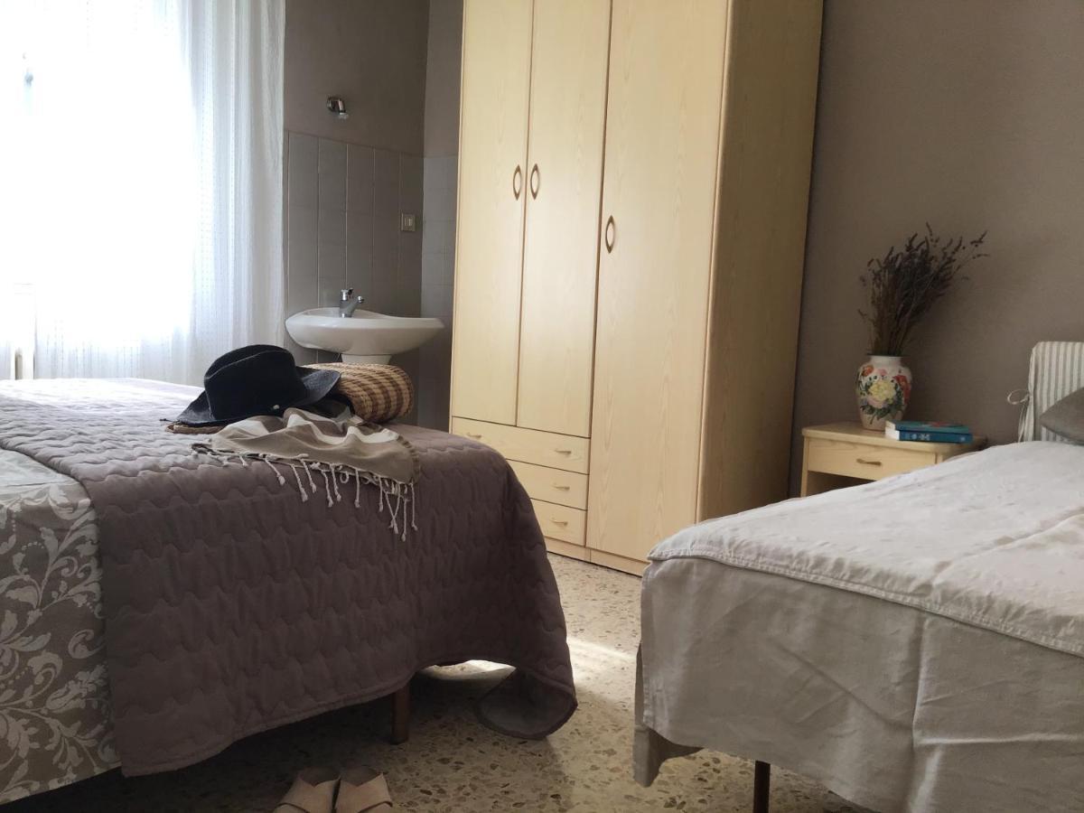 Appartamenti Le 4 Sorelle Ρίμινι Εξωτερικό φωτογραφία