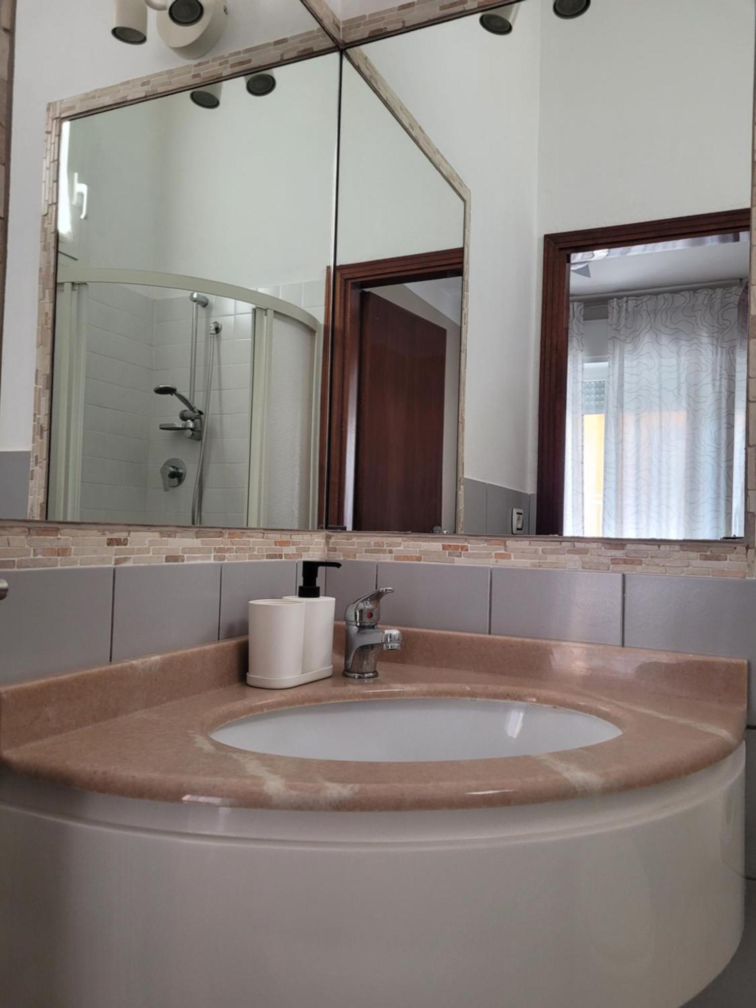 Appartamenti Le 4 Sorelle Ρίμινι Εξωτερικό φωτογραφία